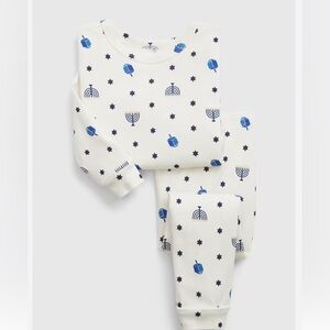 GAP Kids Hanukkah Pajamas 2-Piece Set NWT 4T